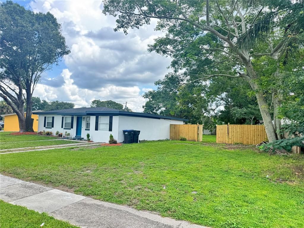 Backyard, Exterior