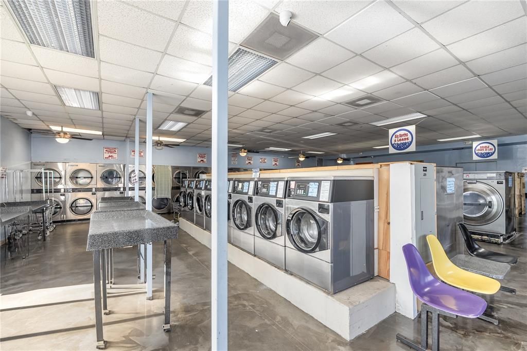 Interior, Recessed Lighting, Utility Closets, Washer