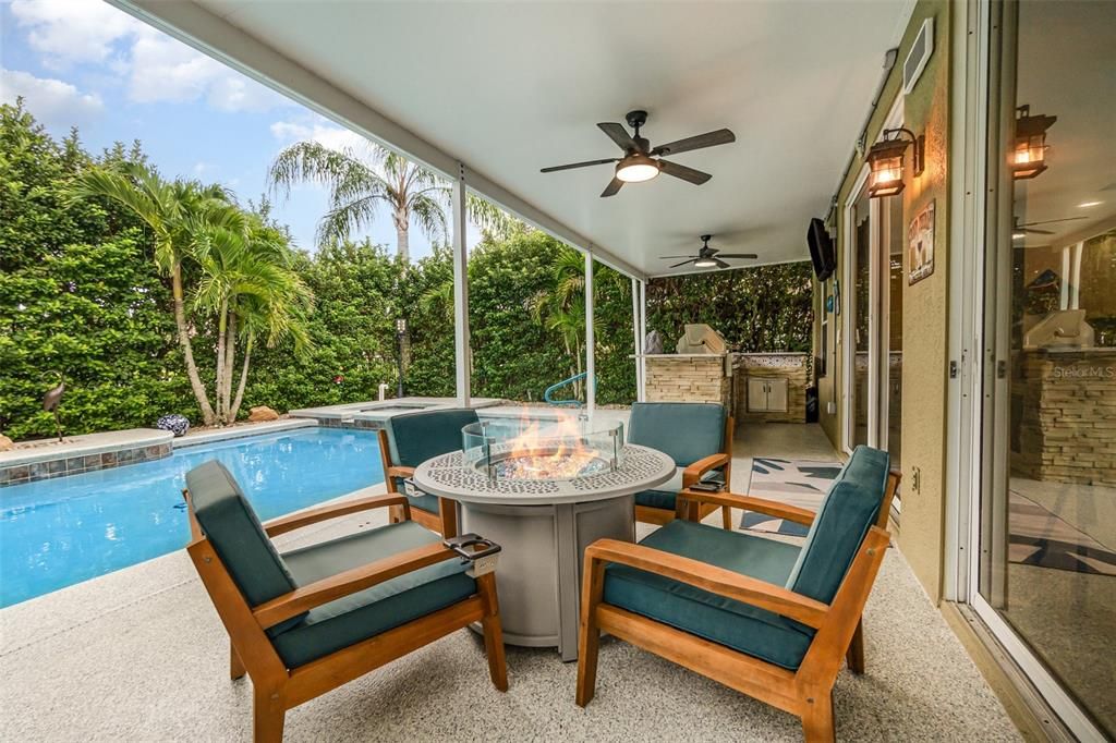 Exterior, Pool, Sun Room