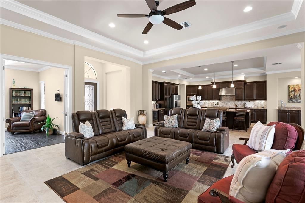 Interior, Kitchen, Living room, Pendant Lights, Recessed Lighting, Stainless Steel Appliances