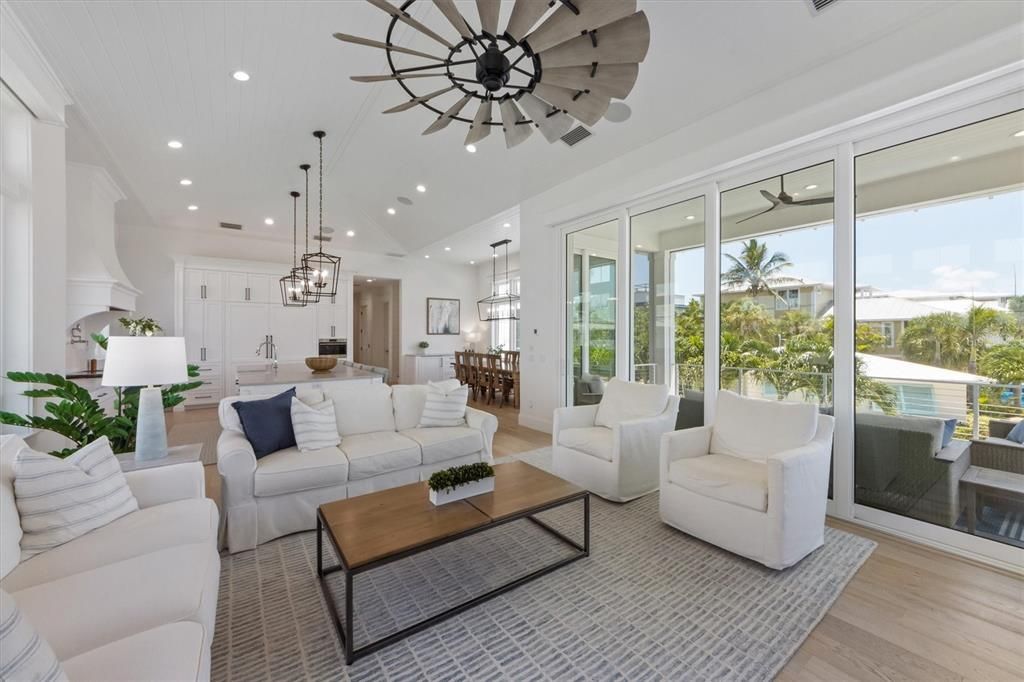 Dining room, Interior, Kitchen, Living room, Pendant Lights, Recessed Lighting, Wood Texture Flooring