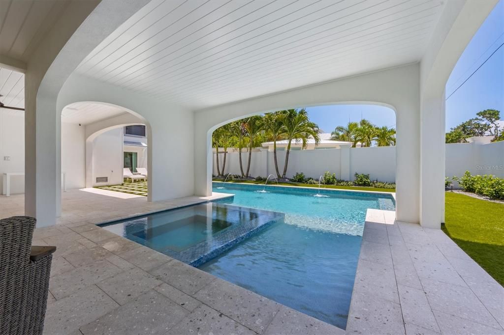 Exterior, Pool