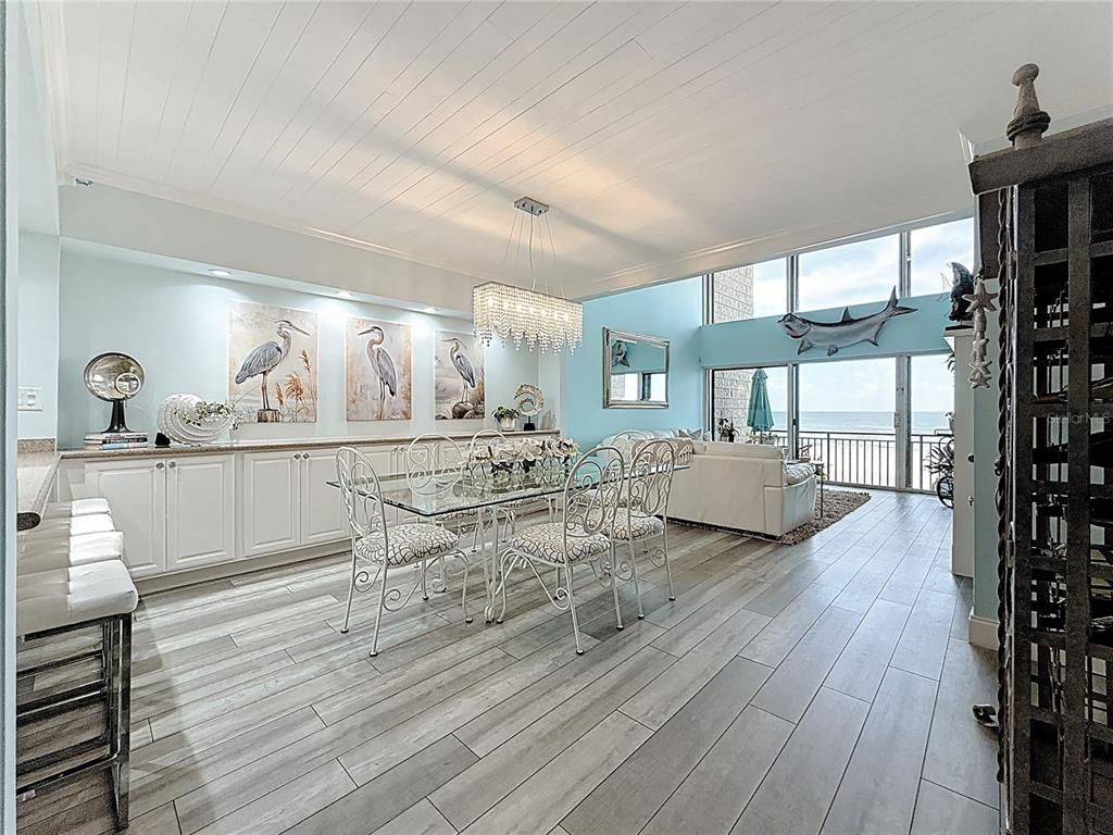 Chandelier, Dining room, Interior, Living room, Water, Wood Texture Flooring