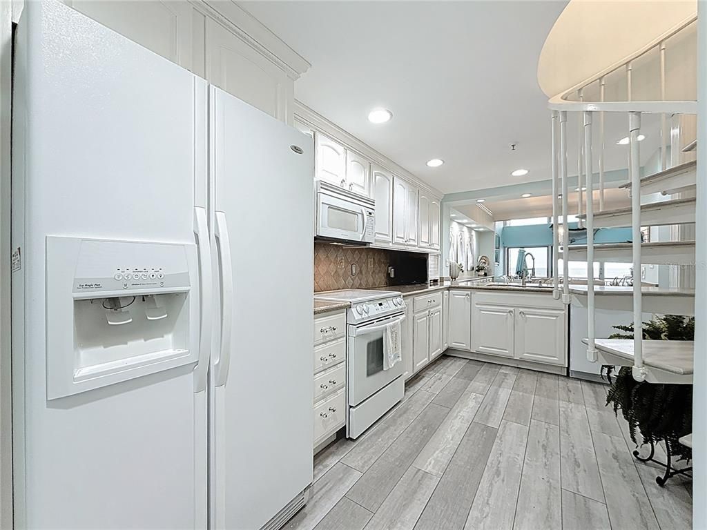 Interior, Kitchen, Recessed Lighting, Wood Texture Flooring