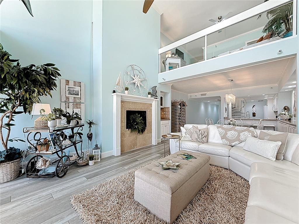 Fireplace, Interior, Living room, Pendant Lights, Recessed Lighting, Wood Texture Flooring