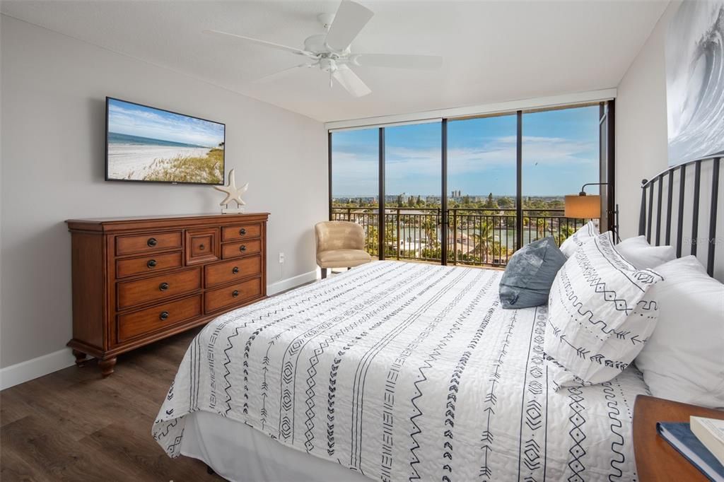 Bedroom, Interior, Water, Wood Texture Flooring