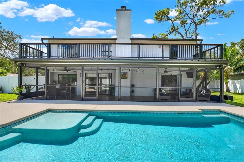Exterior, Pool