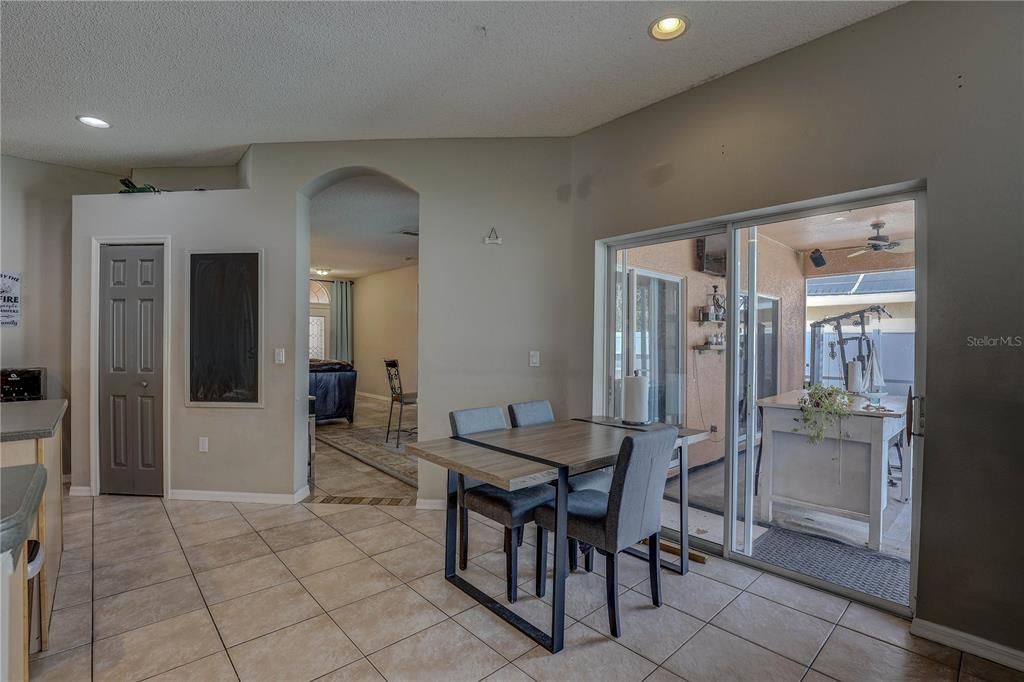 Dining room, Interior, Recessed Lighting