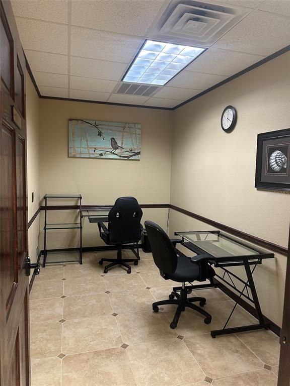 Home Office, Interior