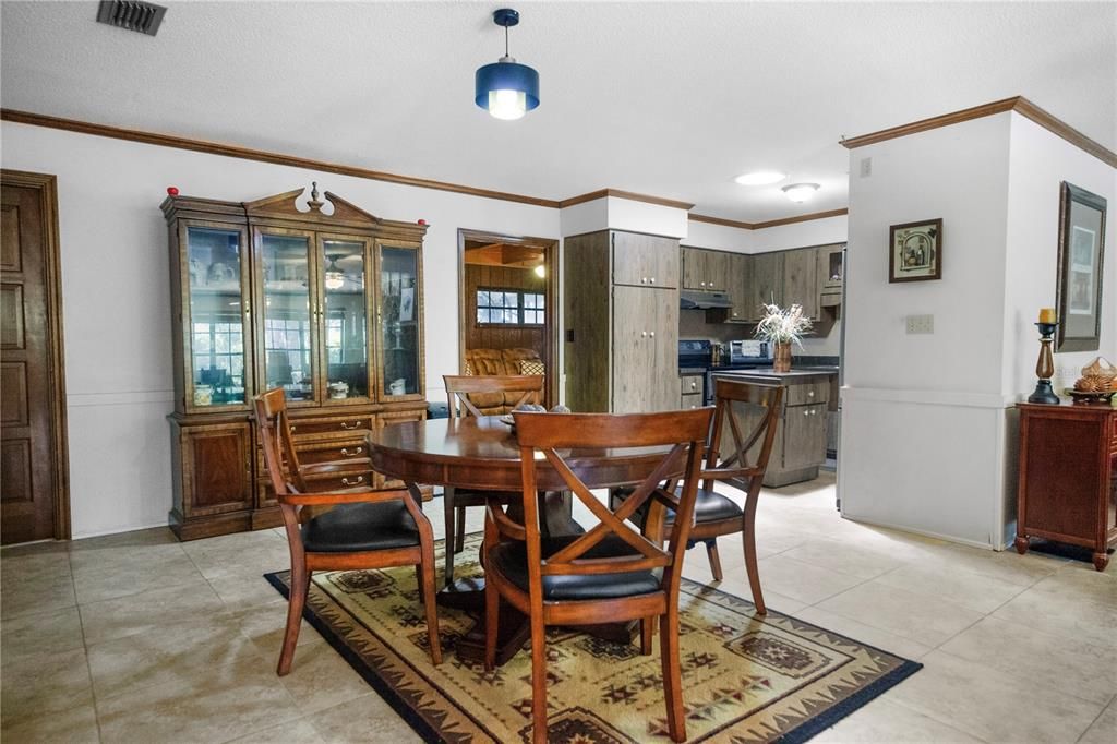 Dining room, Interior, Kitchen, Pendant Lights