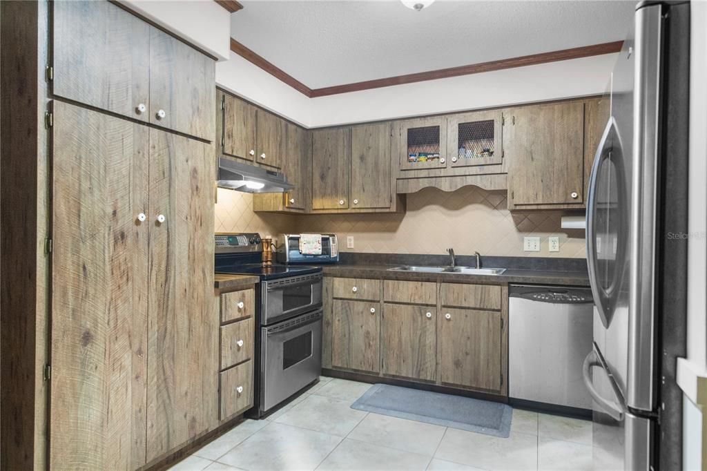 Interior, Kitchen, Stainless Steel Appliances