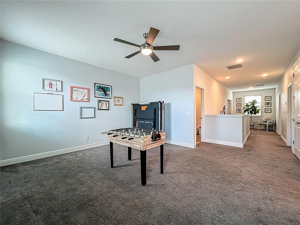 Empty room, Game Room, Interior, Recessed Lighting