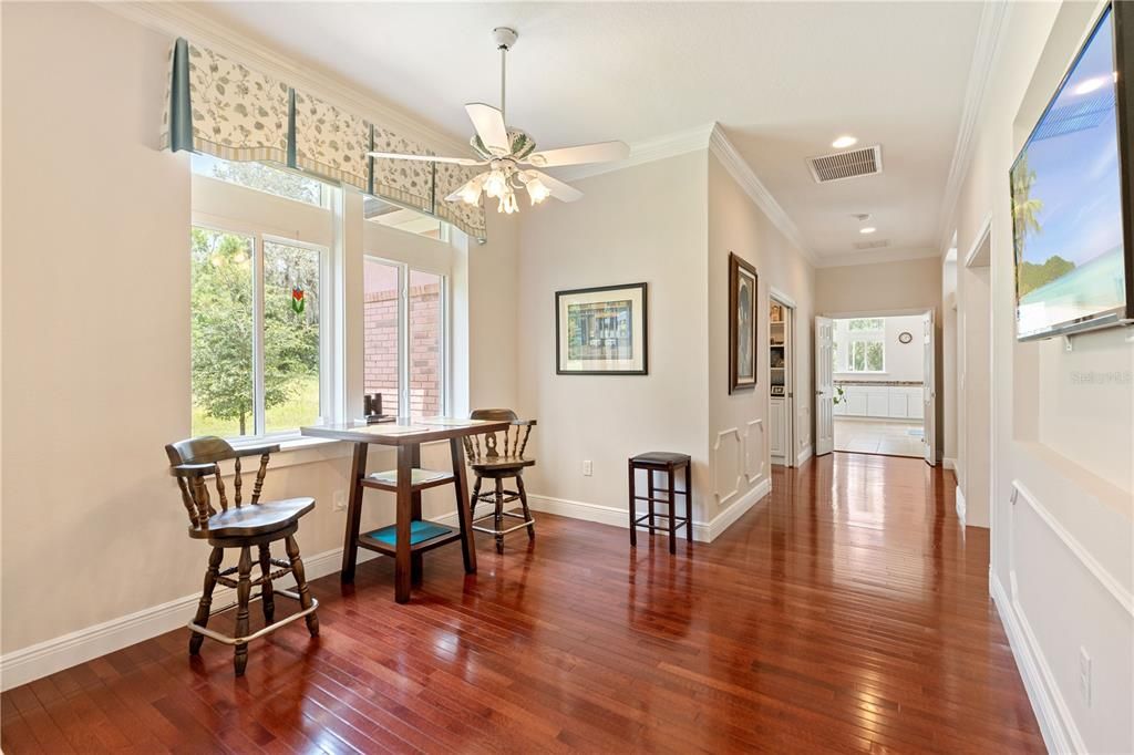 Interior, Recessed Lighting, Wood Texture Flooring