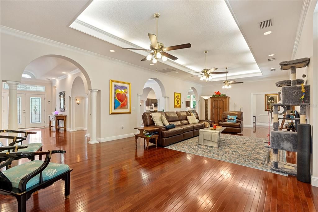 Interior, Living room, Recessed Lighting, Wood Texture Flooring