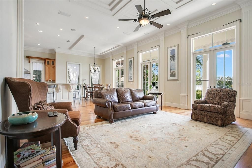 Chandelier, Dining room, Interior, Living room, Recessed Lighting, Wood Texture Flooring
