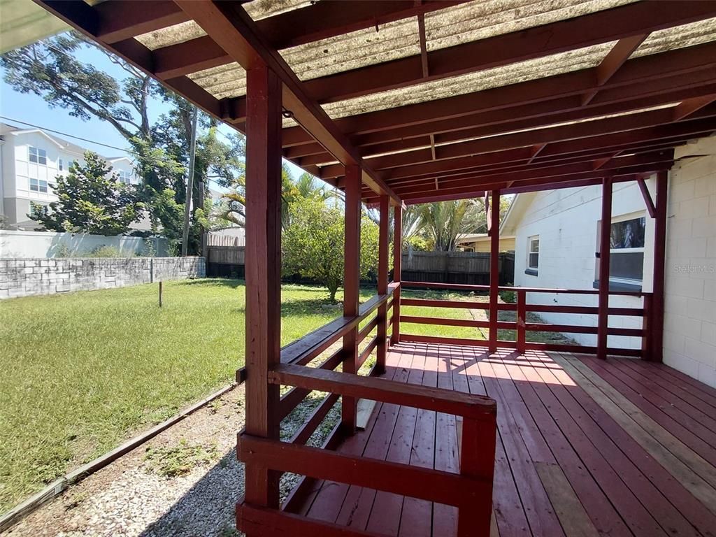 Backyard, Exterior
