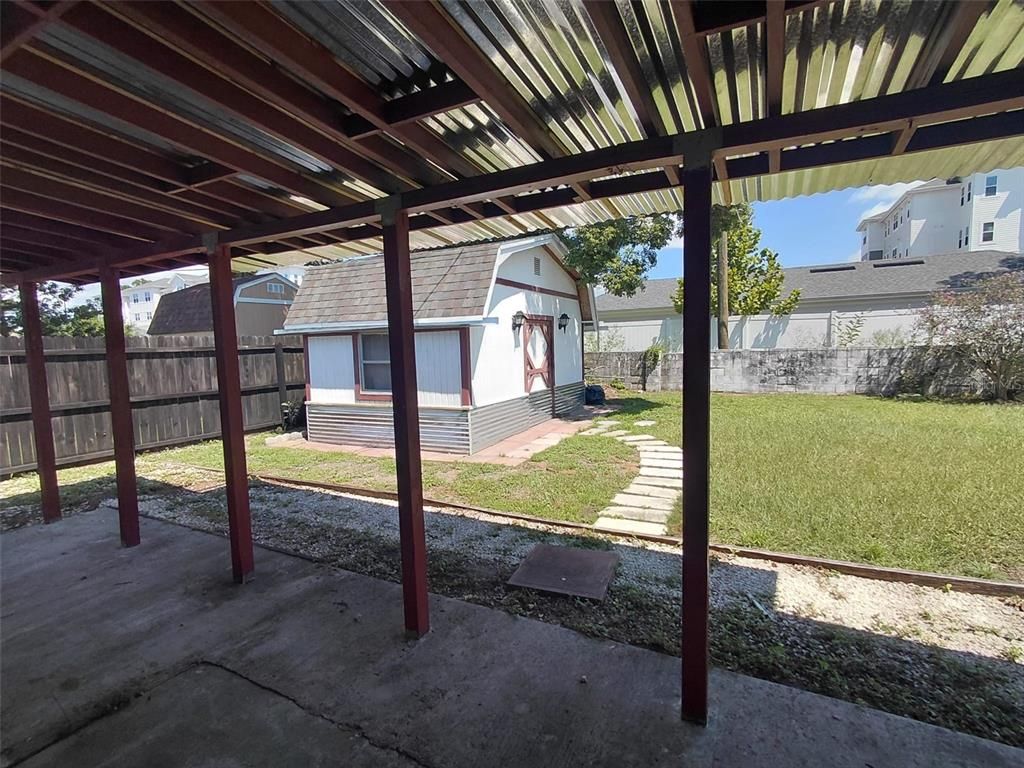 Backyard, Exterior