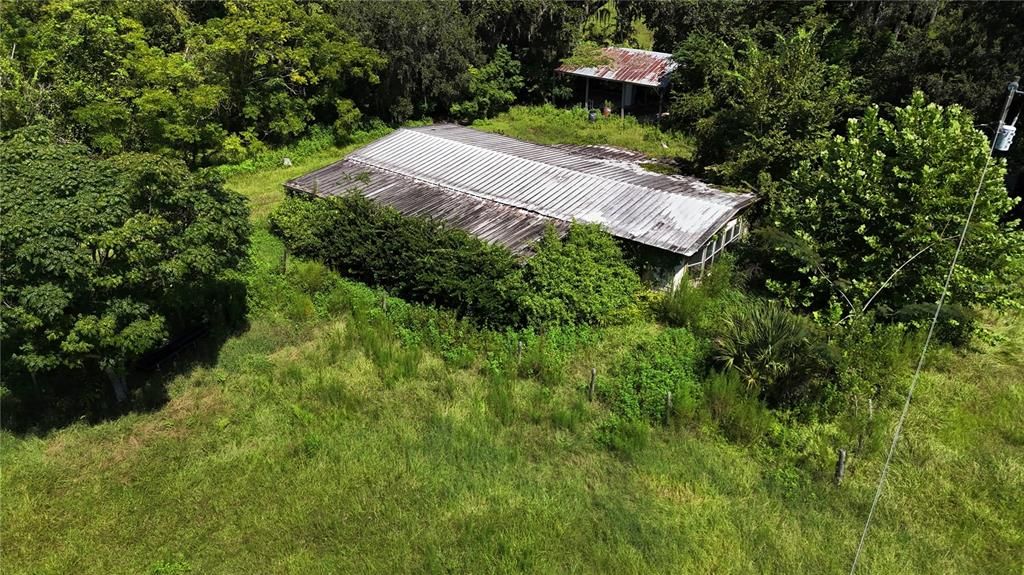 Exterior, Drone