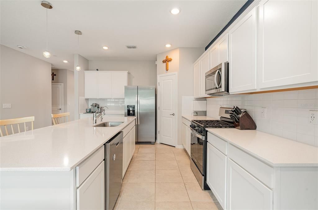 Interior, Kitchen, Pendant Lights, Recessed Lighting, Stainless Steel Appliances