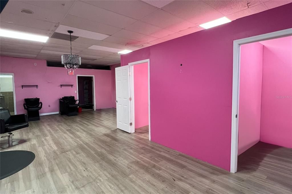 Interior, Pendant Lights, Recessed Lighting, Wood Texture Flooring