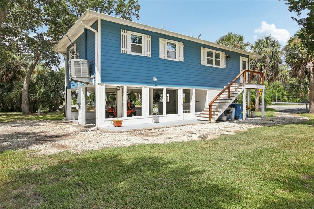 Backyard, Exterior