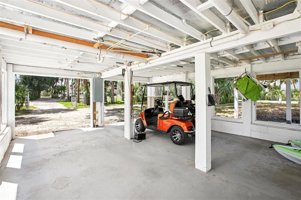 Garage, Interior