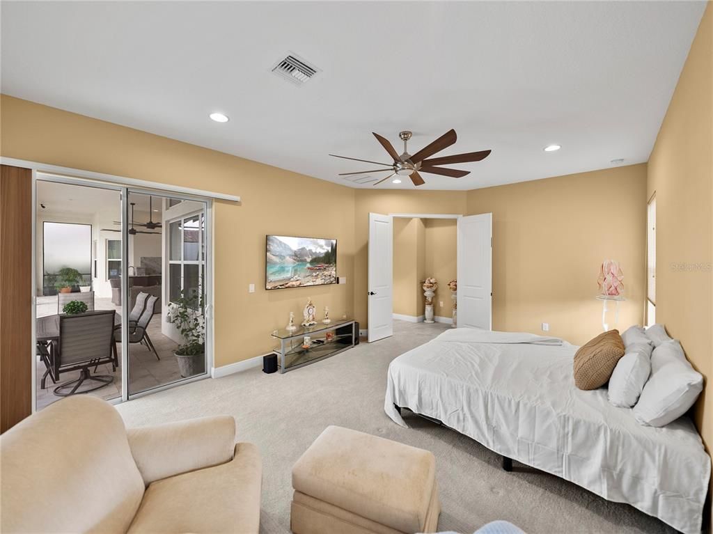 Bedroom, Interior, Recessed Lighting