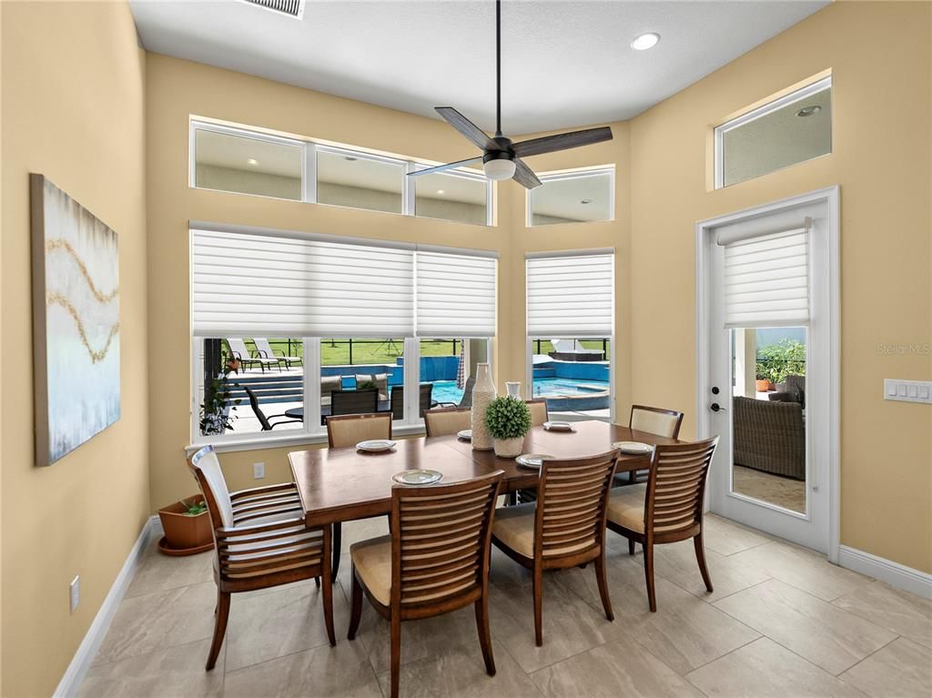 Dining room, Interior, Recessed Lighting