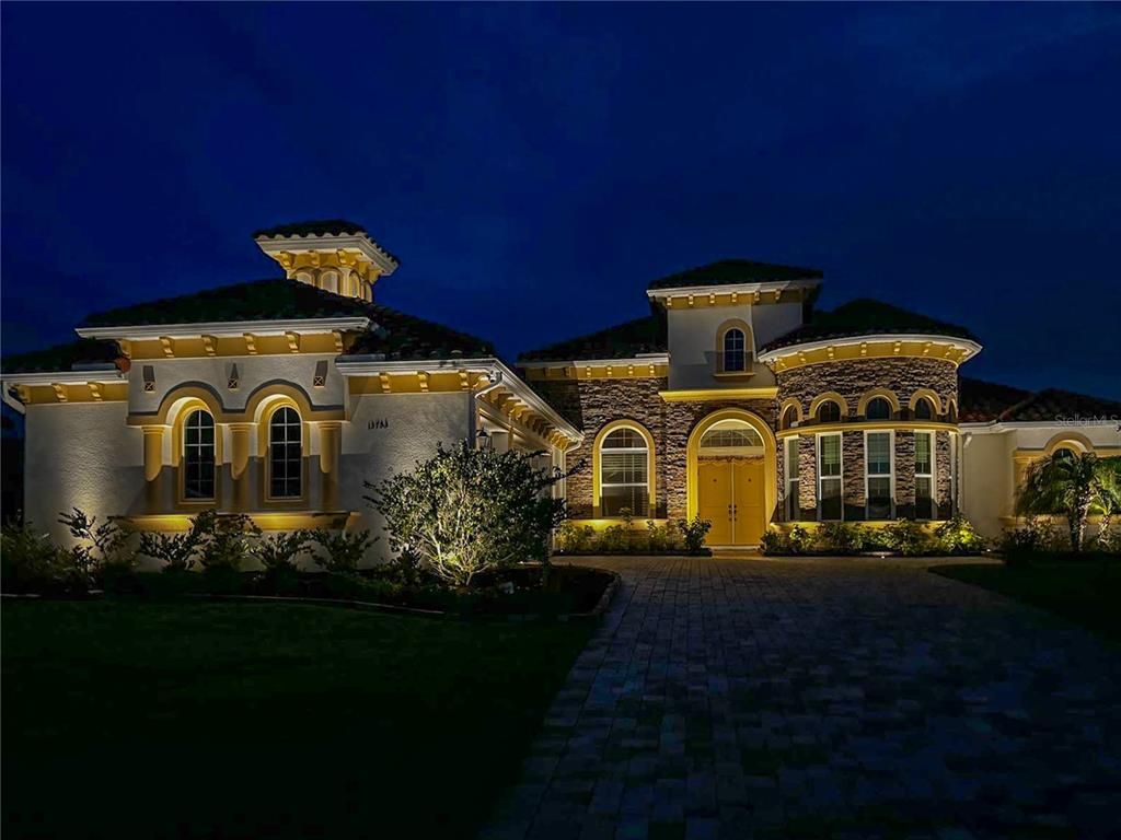 Exterior, Facade, Mediterranean