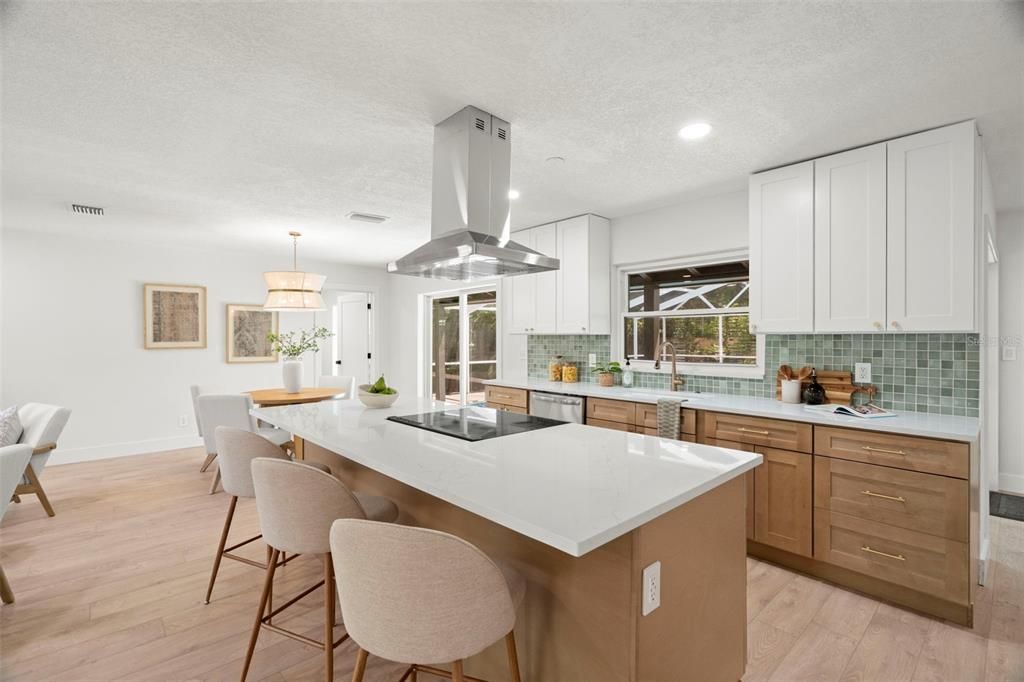 Dining room, Interior, Kitchen, Pendant Lights, Recessed Lighting, Wood Texture Flooring