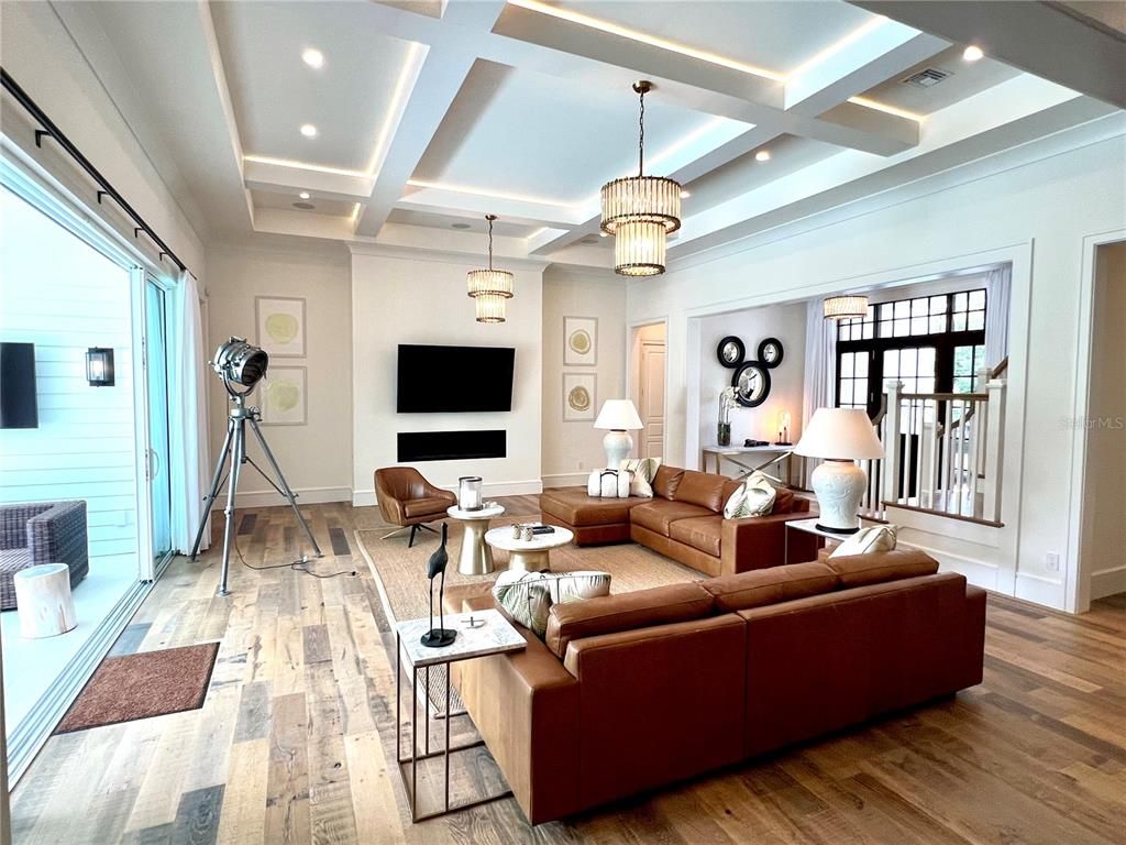 Chandelier, Interior, Living room, Pendant Lights, Recessed Lighting, Wood Texture Flooring