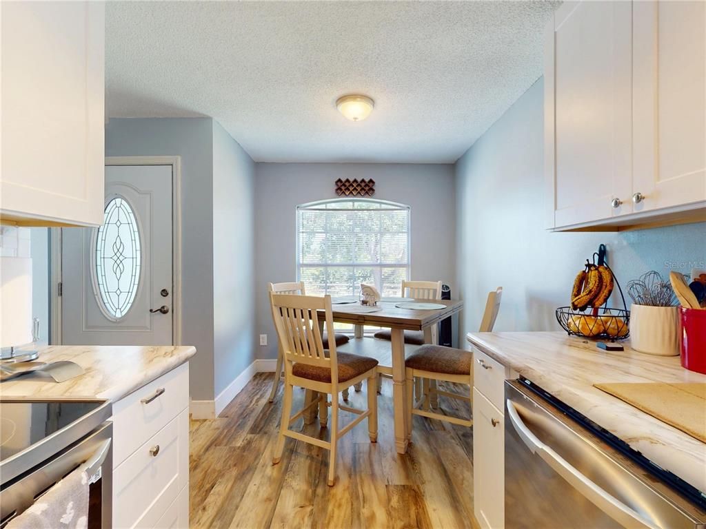 Dining room, Interior, Kitchen, Stainless Steel Appliances, Wood Texture Flooring
