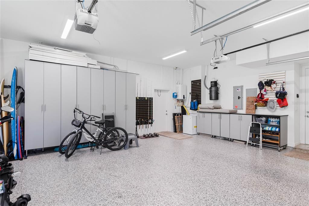 Fitness Equipment, Interior, Recessed Lighting