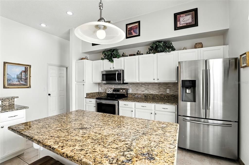 Interior, Kitchen, Pendant Lights, Recessed Lighting, Stainless Steel Appliances