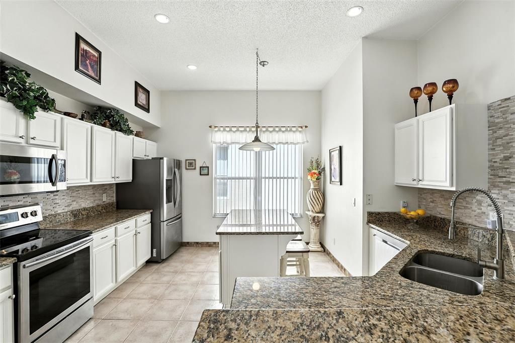 Interior, Kitchen, Pendant Lights, Recessed Lighting, Stainless Steel Appliances