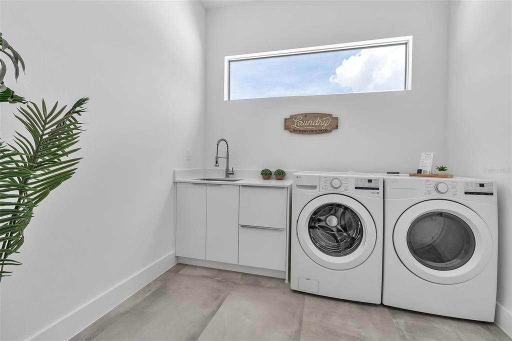 Interior, Washer