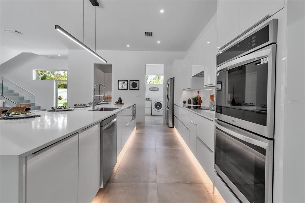 Interior, Kitchen, Pendant Lights, Recessed Lighting, Stainless Steel Appliances