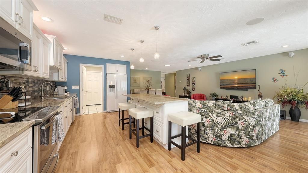 Interior, Kitchen, Living room, Pendant Lights, Recessed Lighting, Wood Texture Flooring