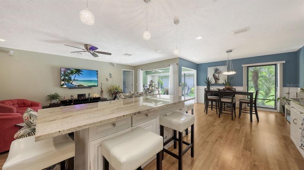 Dining room, Interior, Living room, Pendant Lights, Recessed Lighting, Wood Texture Flooring