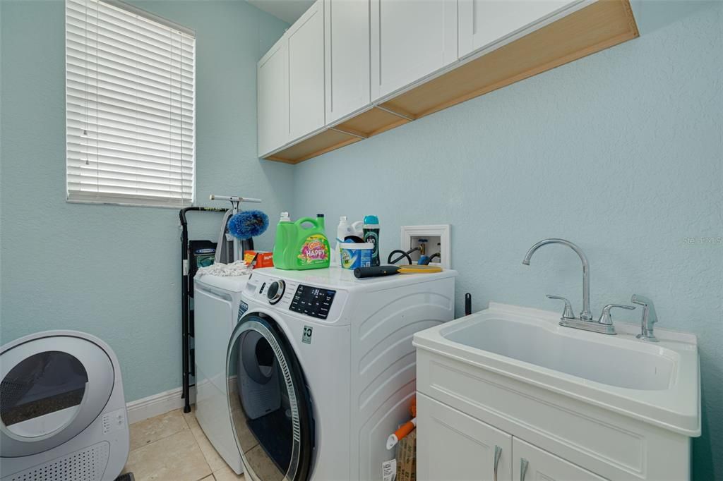 Interior, Washer