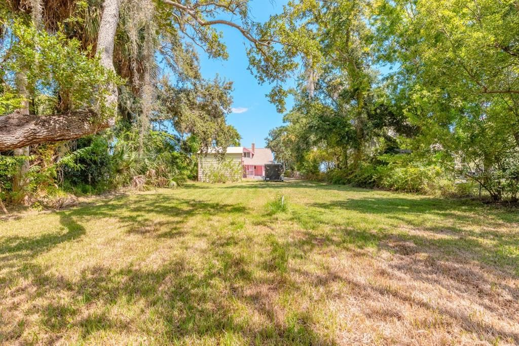 Backyard, Exterior