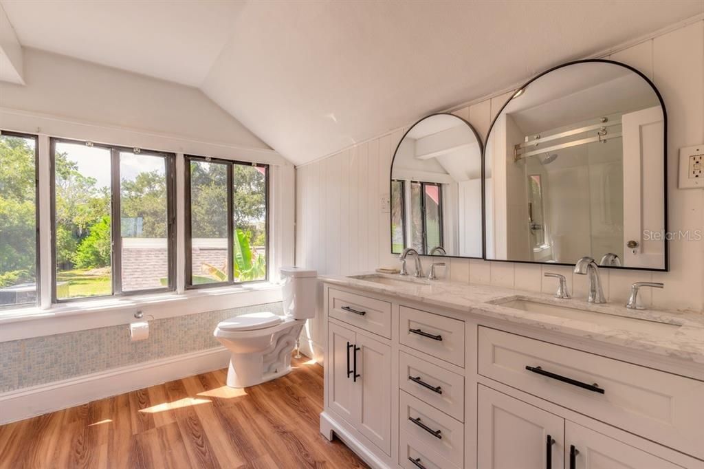 Bathroom, Dual Sink Vanities, Interior, Wood Texture Flooring