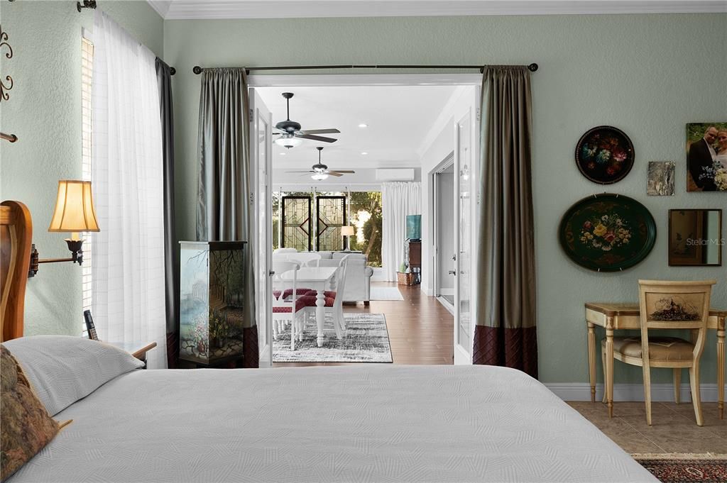 Bedroom, Dining room, Interior, Recessed Lighting, Wood Texture Flooring