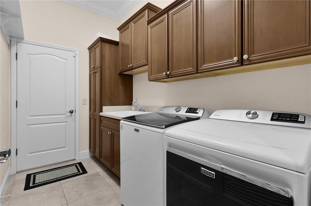Interior, Washer