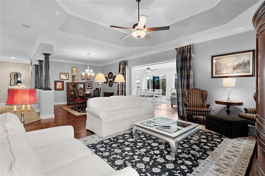 Chandelier, Dining room, Interior, Living room, Recessed Lighting, Wood Texture Flooring