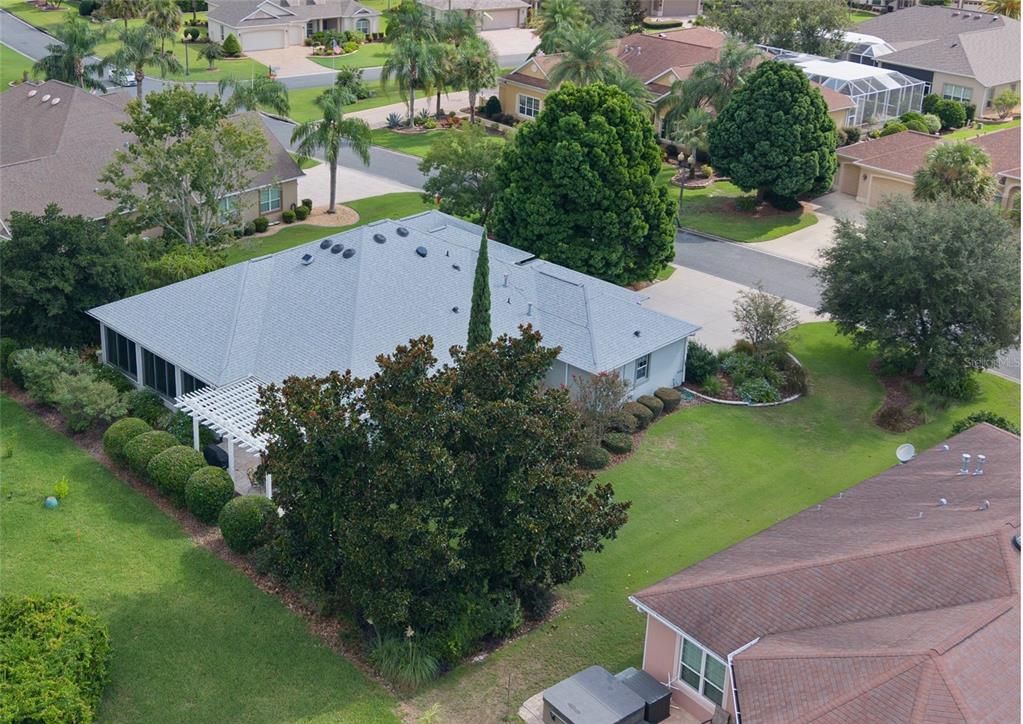 Exterior, Drone