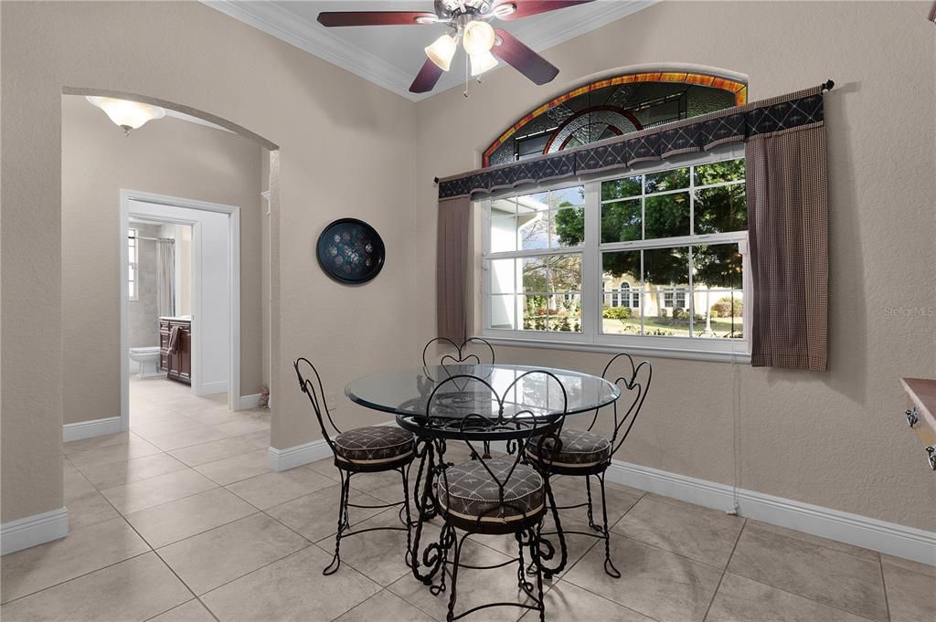 Dining room, Interior