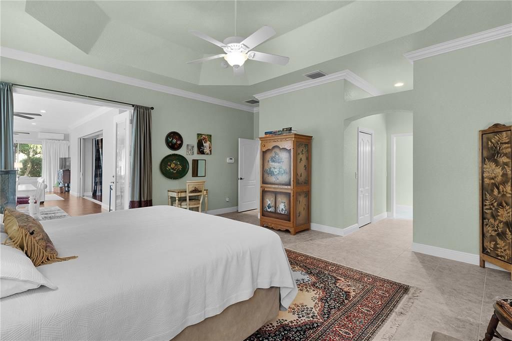 Bedroom, Interior, Recessed Lighting