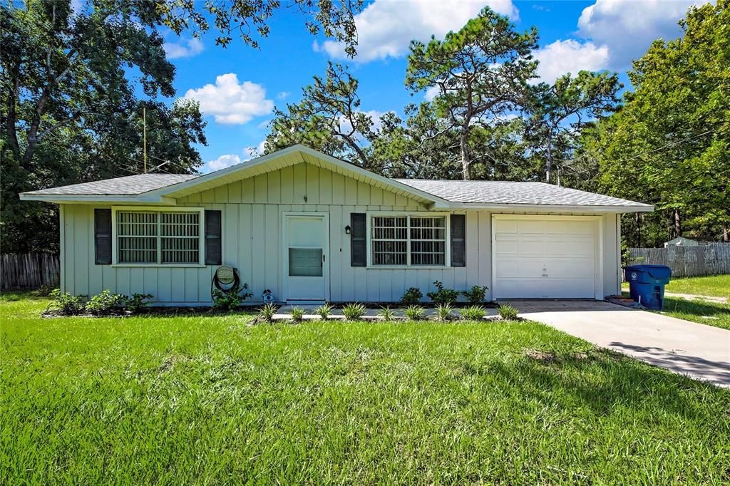 Attached, Backyard, Exterior, Facade, Ranch