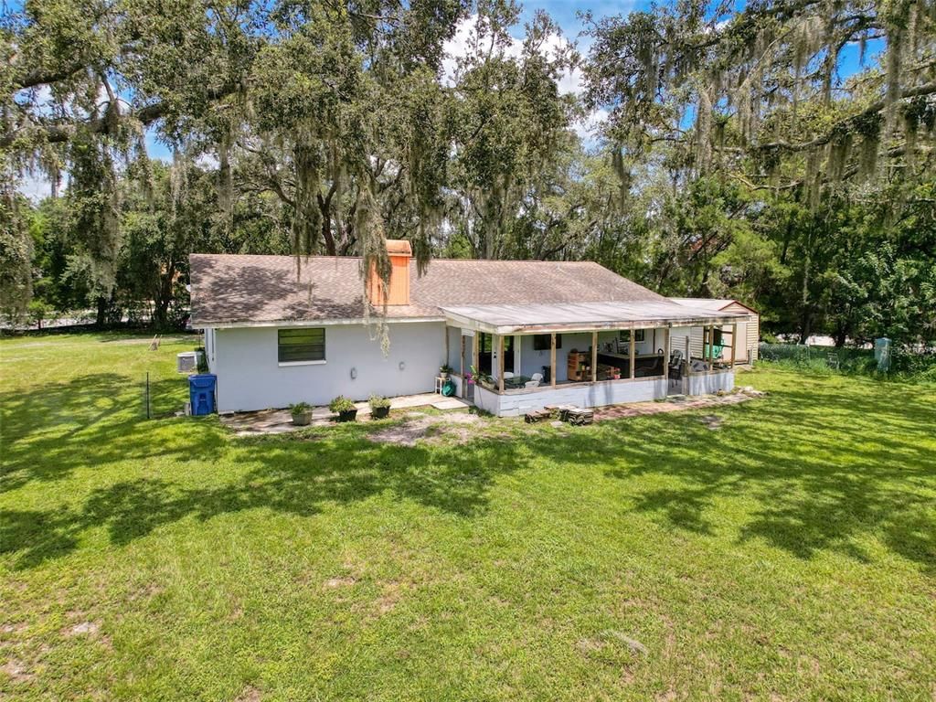 Backyard, Exterior
